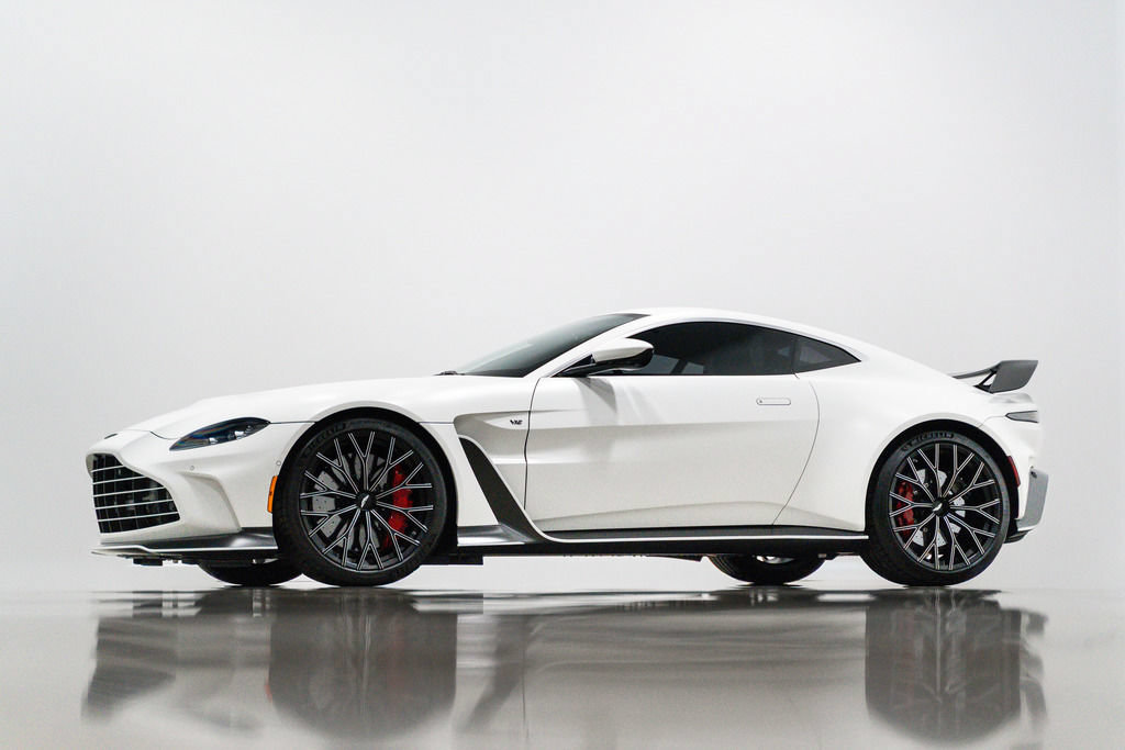 Used 2023 Aston Martin V12 Vantage RWD image 88