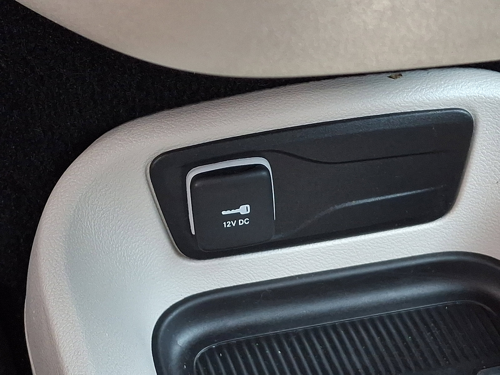 Used 2024 Chrysler Pacifica Touring-L FWD image 31