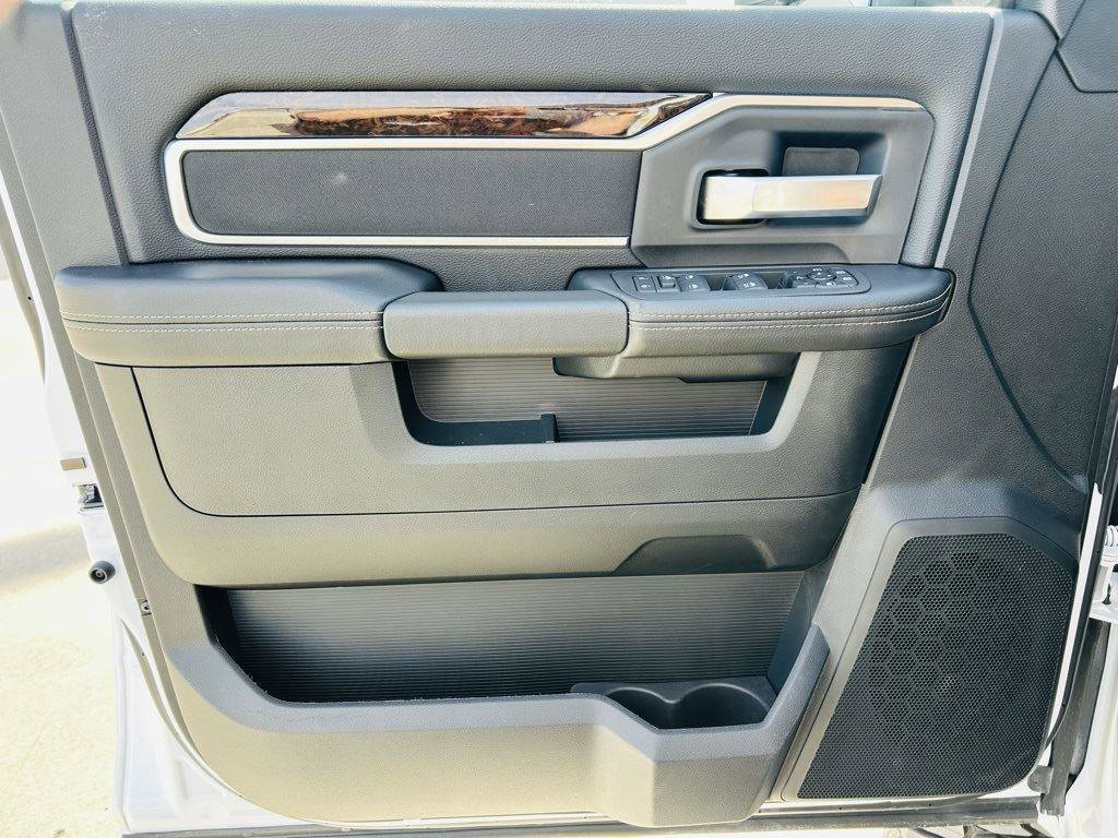 New 2025 RAM 3500 Big Horn image 11