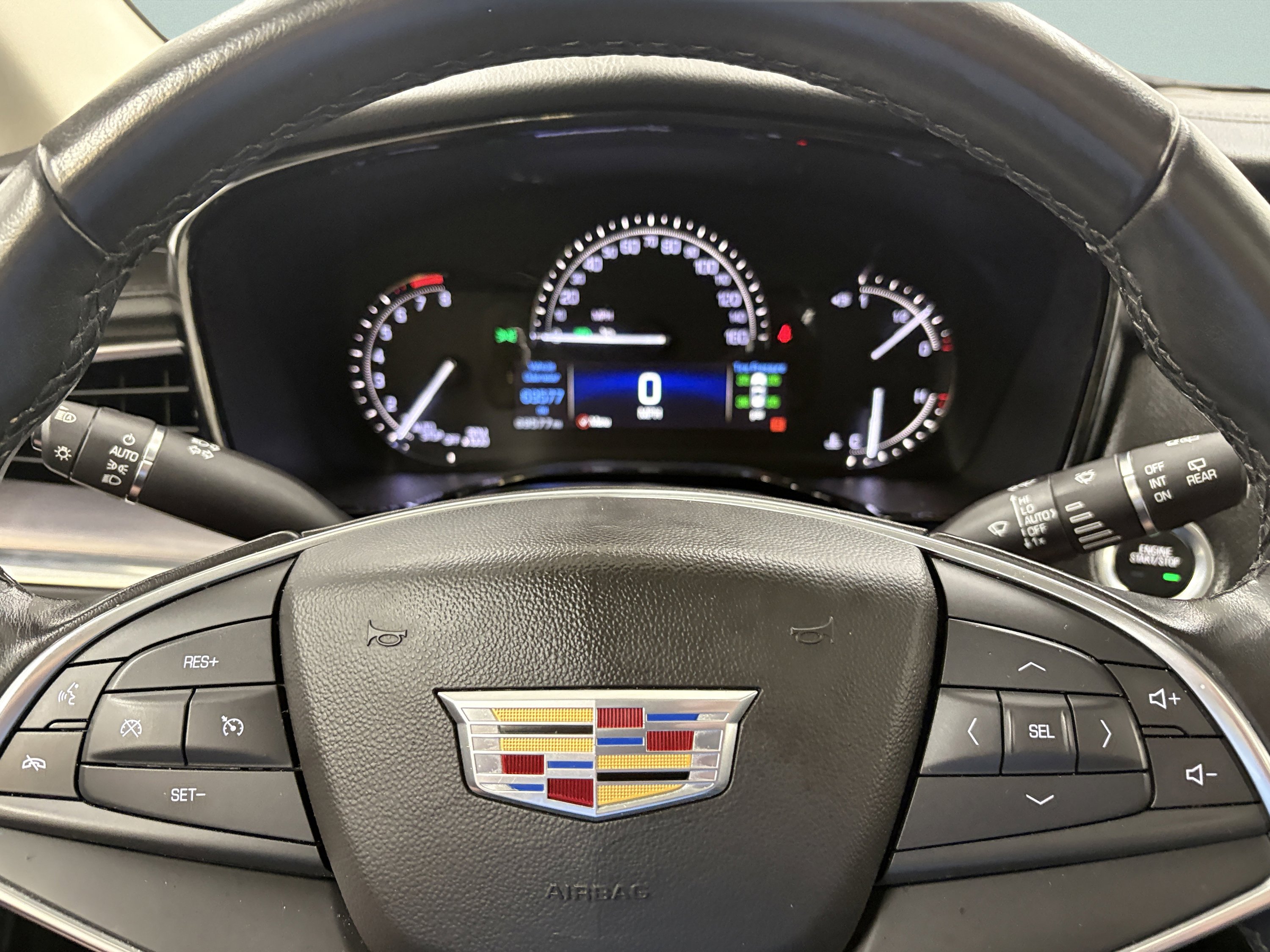 Used 2019 Cadillac XT5 Premium Luxury w/ Driver Assist Package AWD/4WD image 32