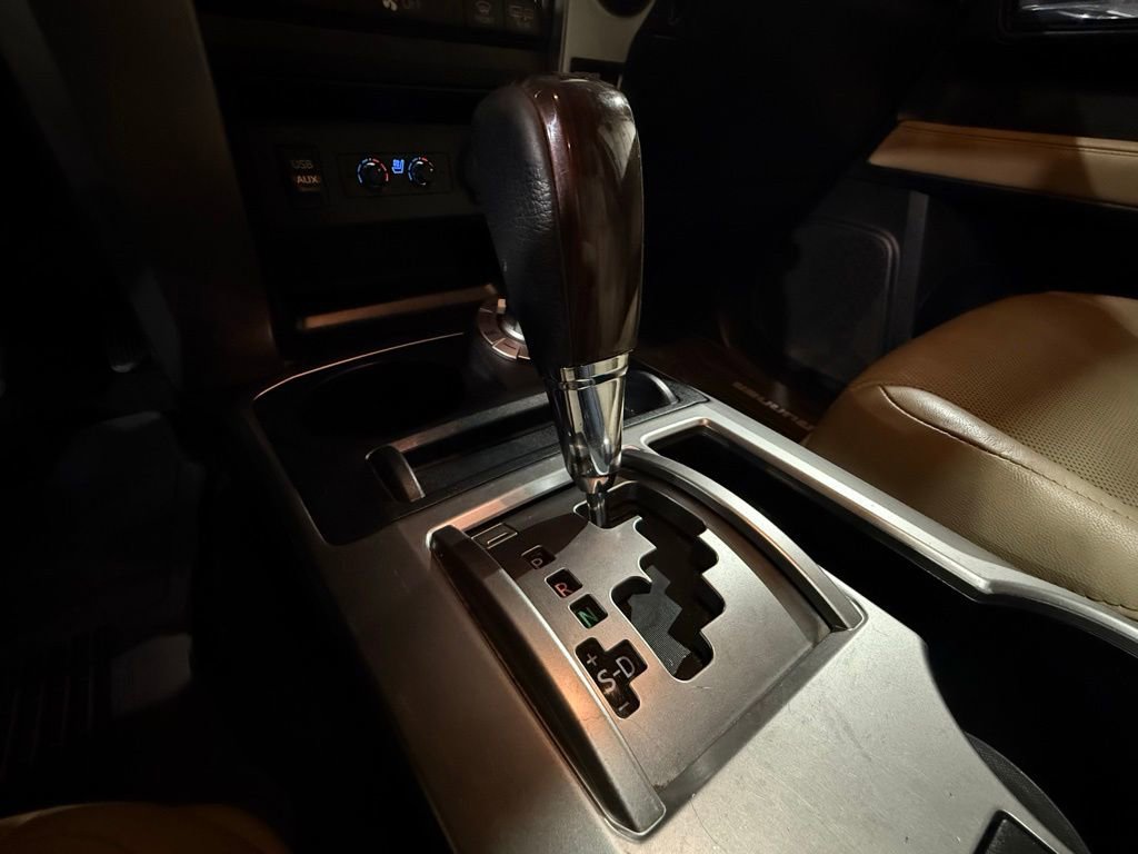 Used 2018 Toyota 4Runner Limited AWD/4WD image 19