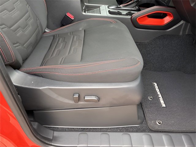 Used 2025 Nissan Frontier Pro-X w/ Pro Convenience Package image 12