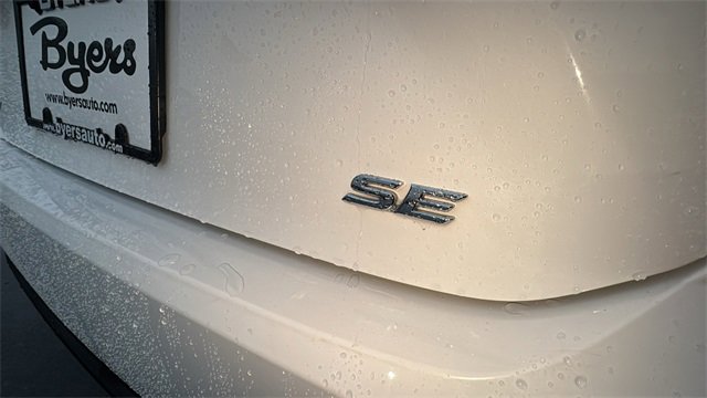 Used 2025 Toyota Camry SE image 33