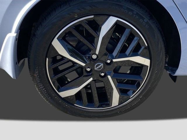 New 2025 Nissan Versa SR w/ Trunk Package FWD image 7