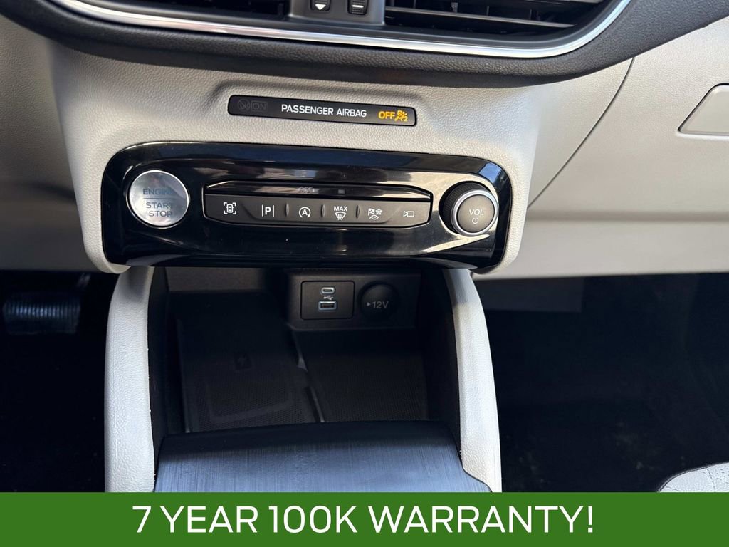 Used 2023 Ford Escape Platinum w/ Premium Technology Package image 24