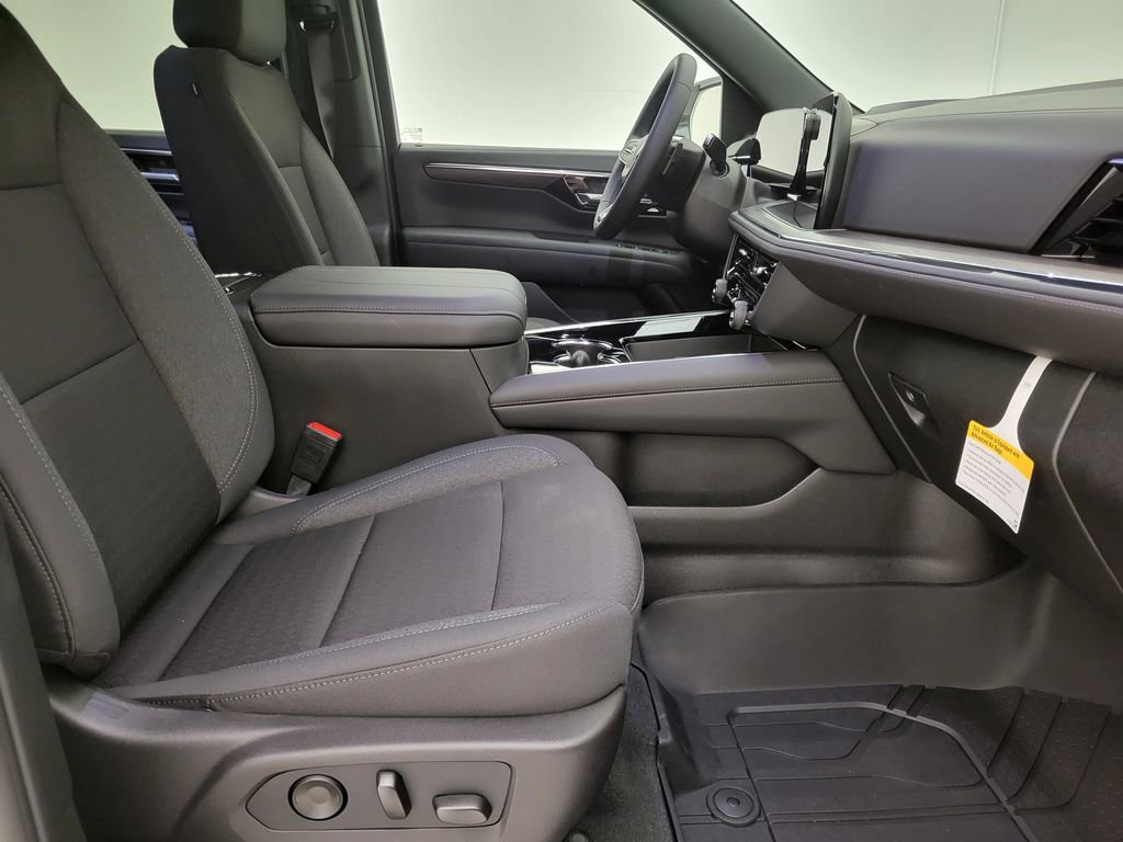 New 2026 Chevrolet Suburban LS RWD image 11