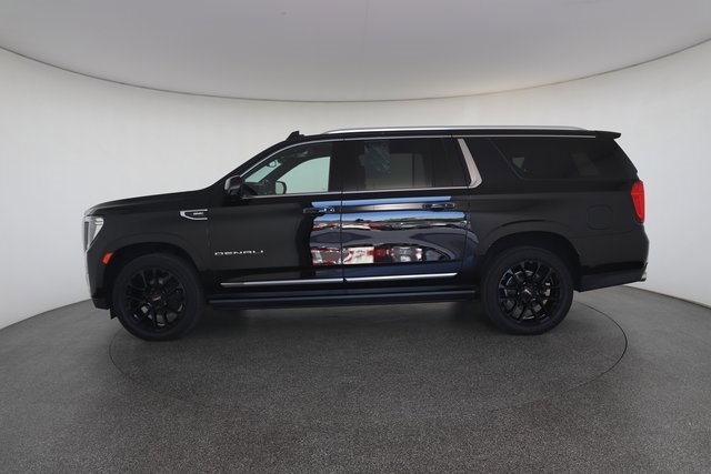 Used 2022 GMC Yukon XL Denali image 6