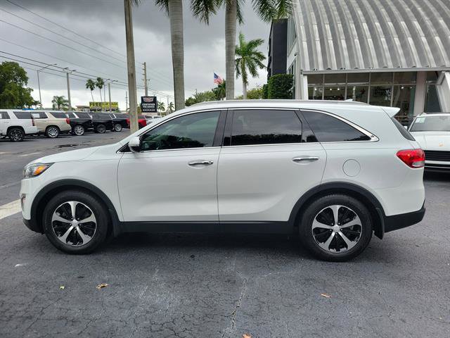 Used 2018 Kia Sorento EX image 2