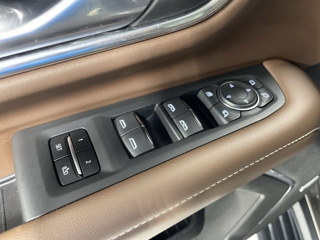 Used 2021 Chevrolet Suburban High Country AWD/4WD image 15