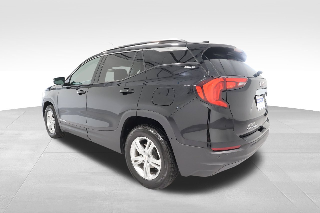 Used 2020 GMC Terrain SLE w/ Driver Convenience Package FWD image 2