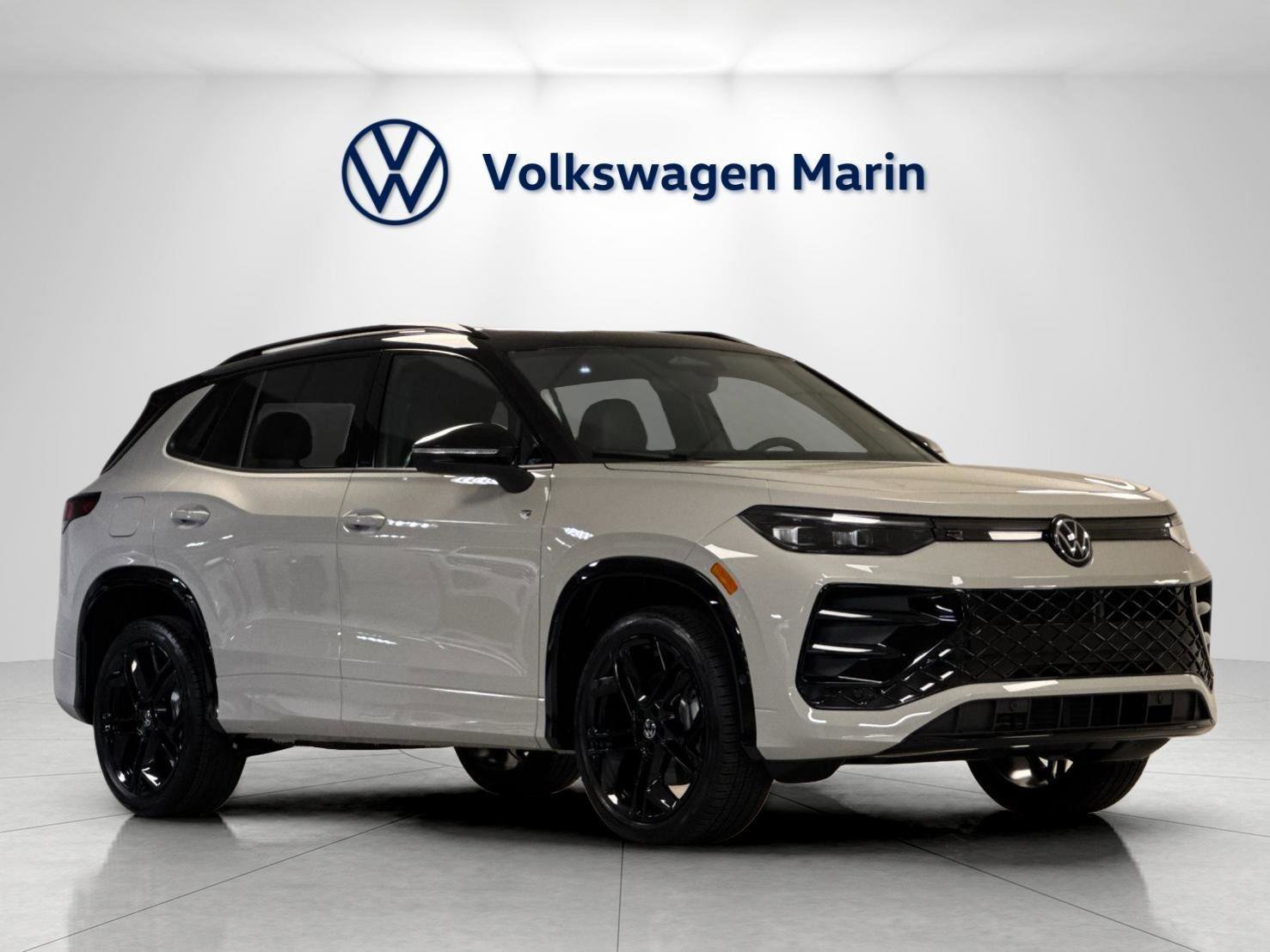 New 2026 Volkswagen Tiguan SE R-Line AWD/4WD image 7