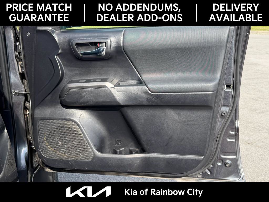 Used 2020 Toyota Tacoma TRD Off-Road w/ Blackout Package image 21