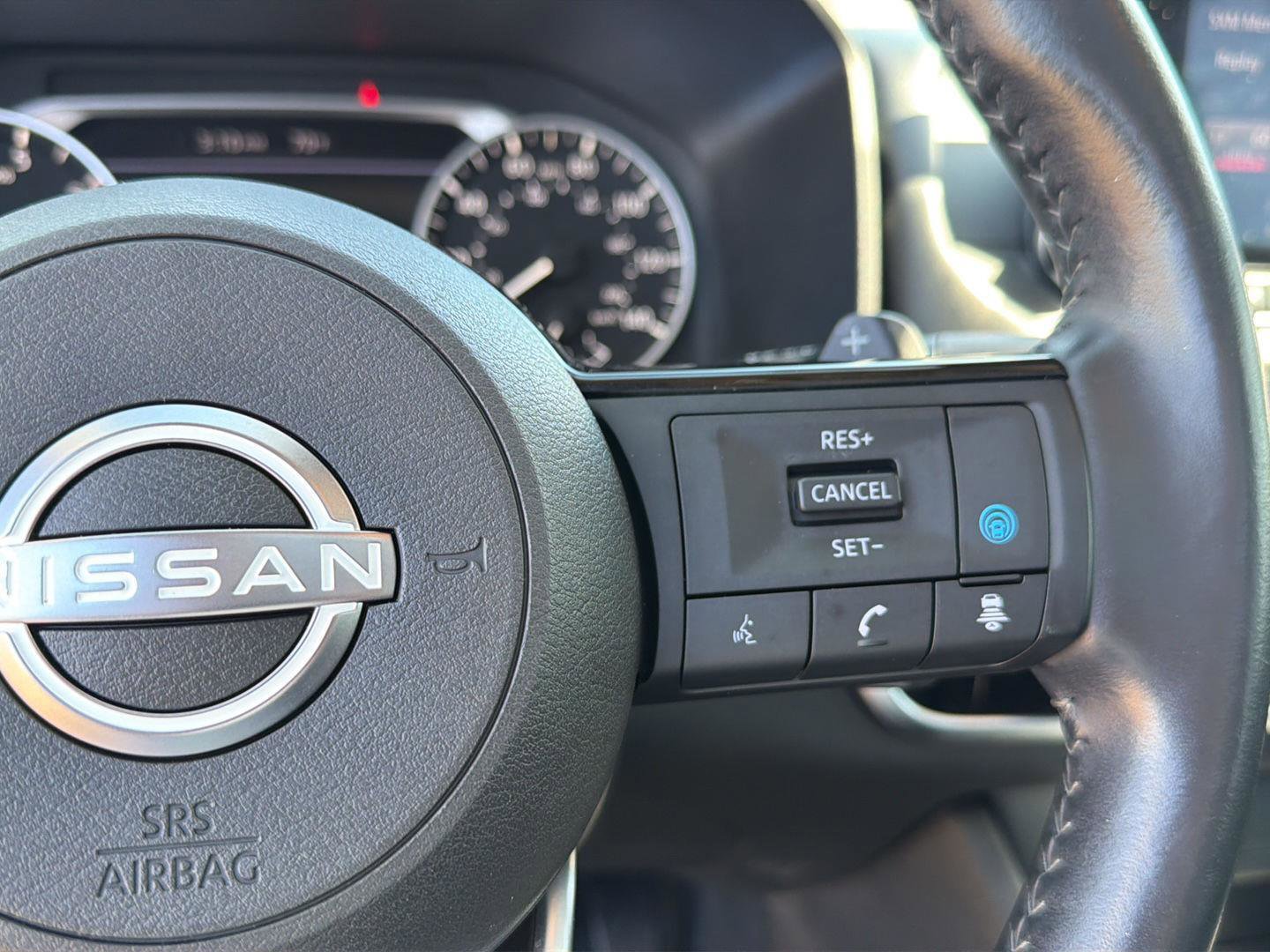 Used 2022 Nissan Rogue SV w/ SV Premium Package FWD image 22