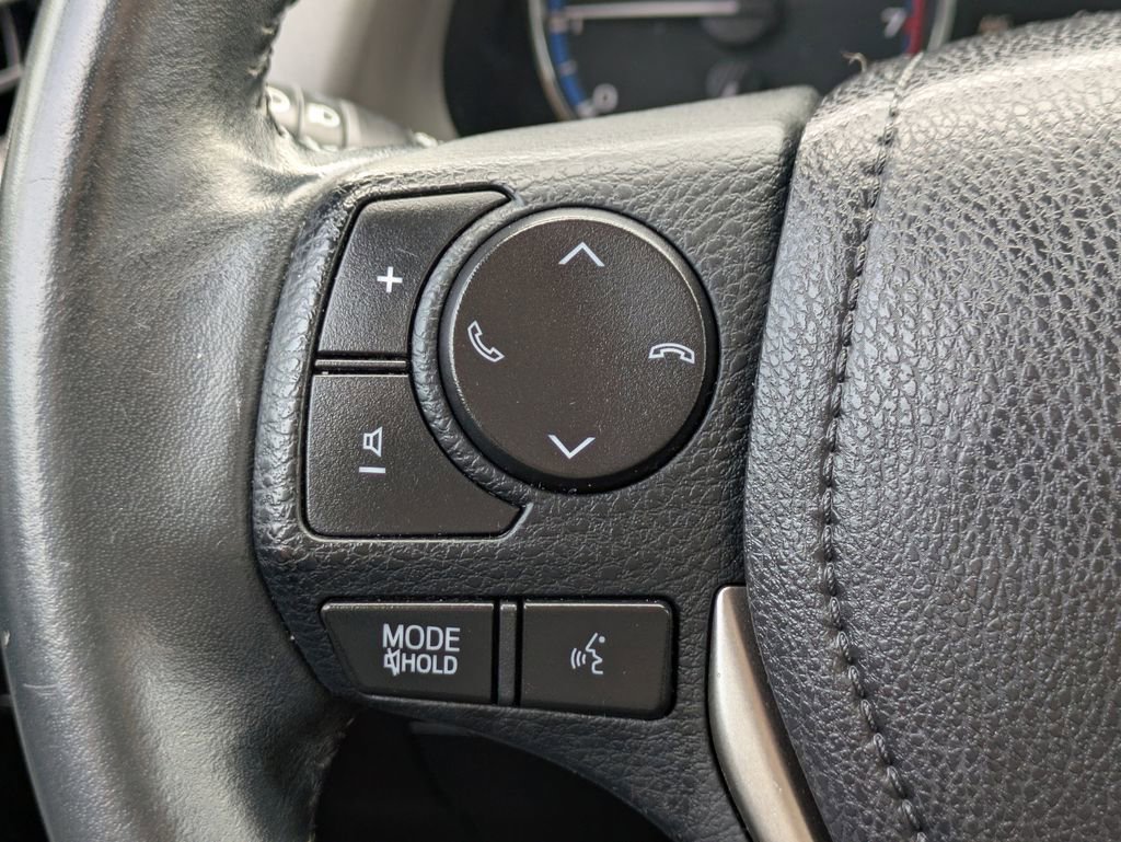 Used 2016 Toyota RAV4 XLE image 26