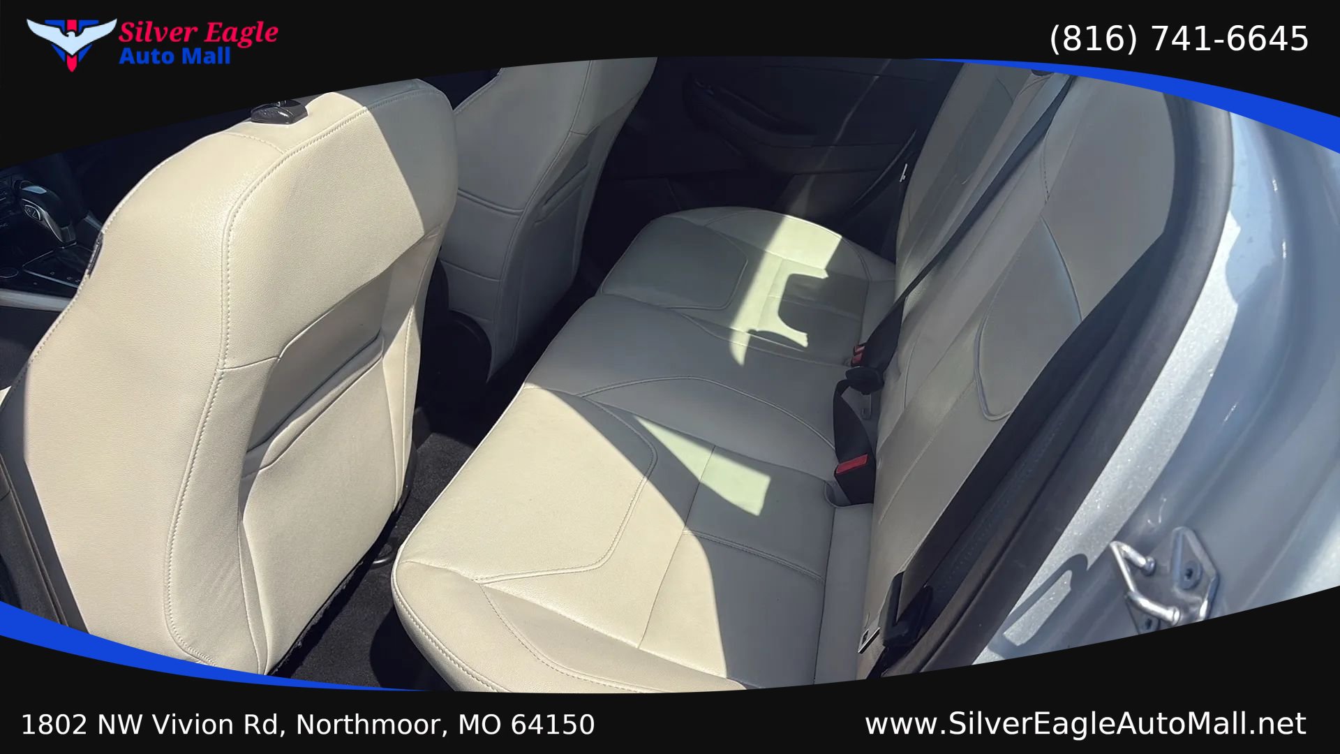 Used 2017 Ford Focus Titanium FWD image 8