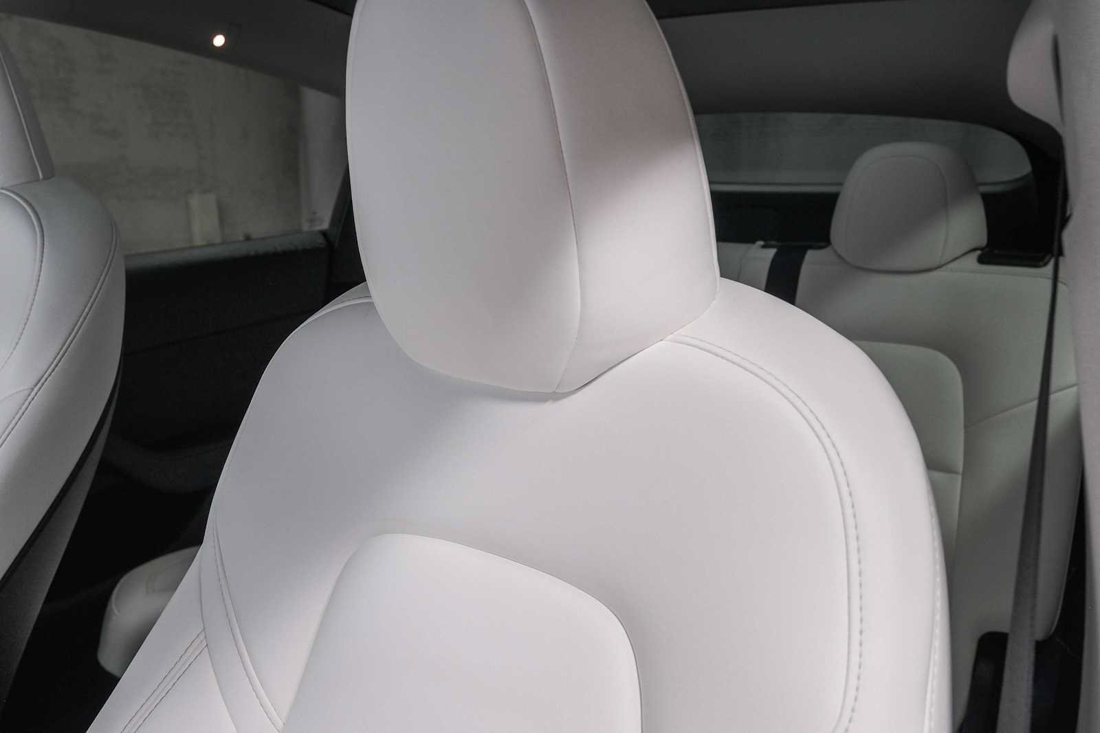 Used 2023 Tesla Model Y AWD image 24