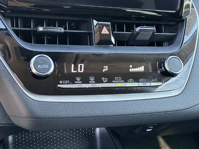 Used 2025 Toyota Corolla LE FWD image 15