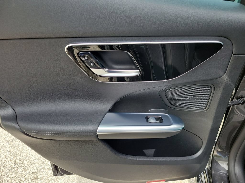 Used 2022 Mercedes-Benz C 300 Sedan image 18