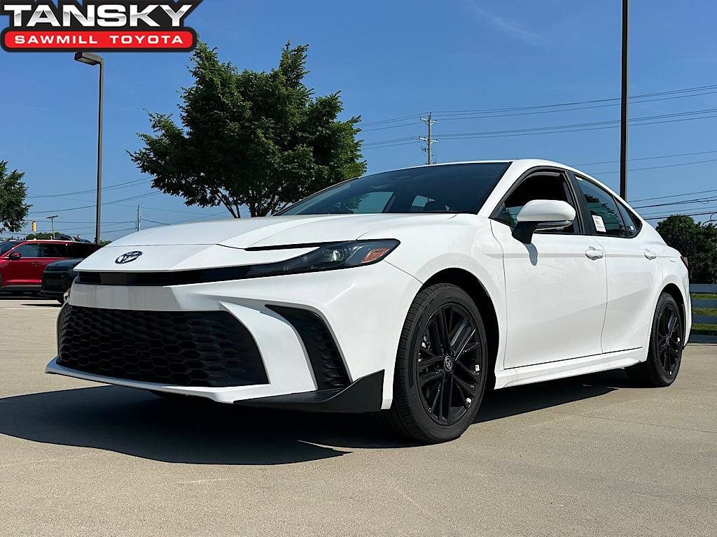New 2026 Toyota Camry SE w/ Multimedia Upgrade Package AWD/4WD video 1