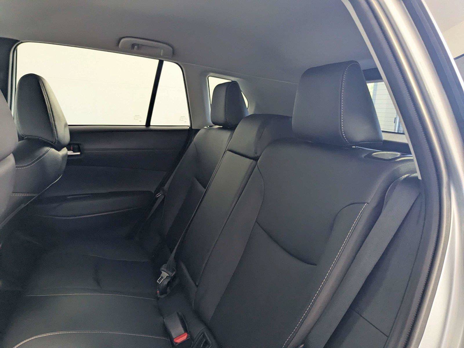 Certified 2025 Toyota Corolla Cross XLE FWD image 36