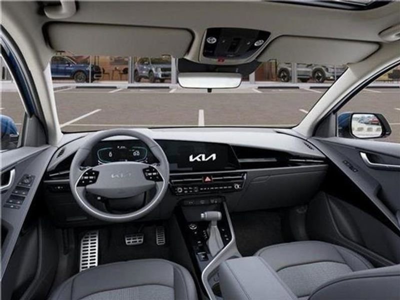 New 2025 Kia Niro EX Touring image 41