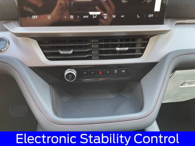 New 2026 Ford Explorer Active w/ Active Comfort Package AWD/4WD image 18
