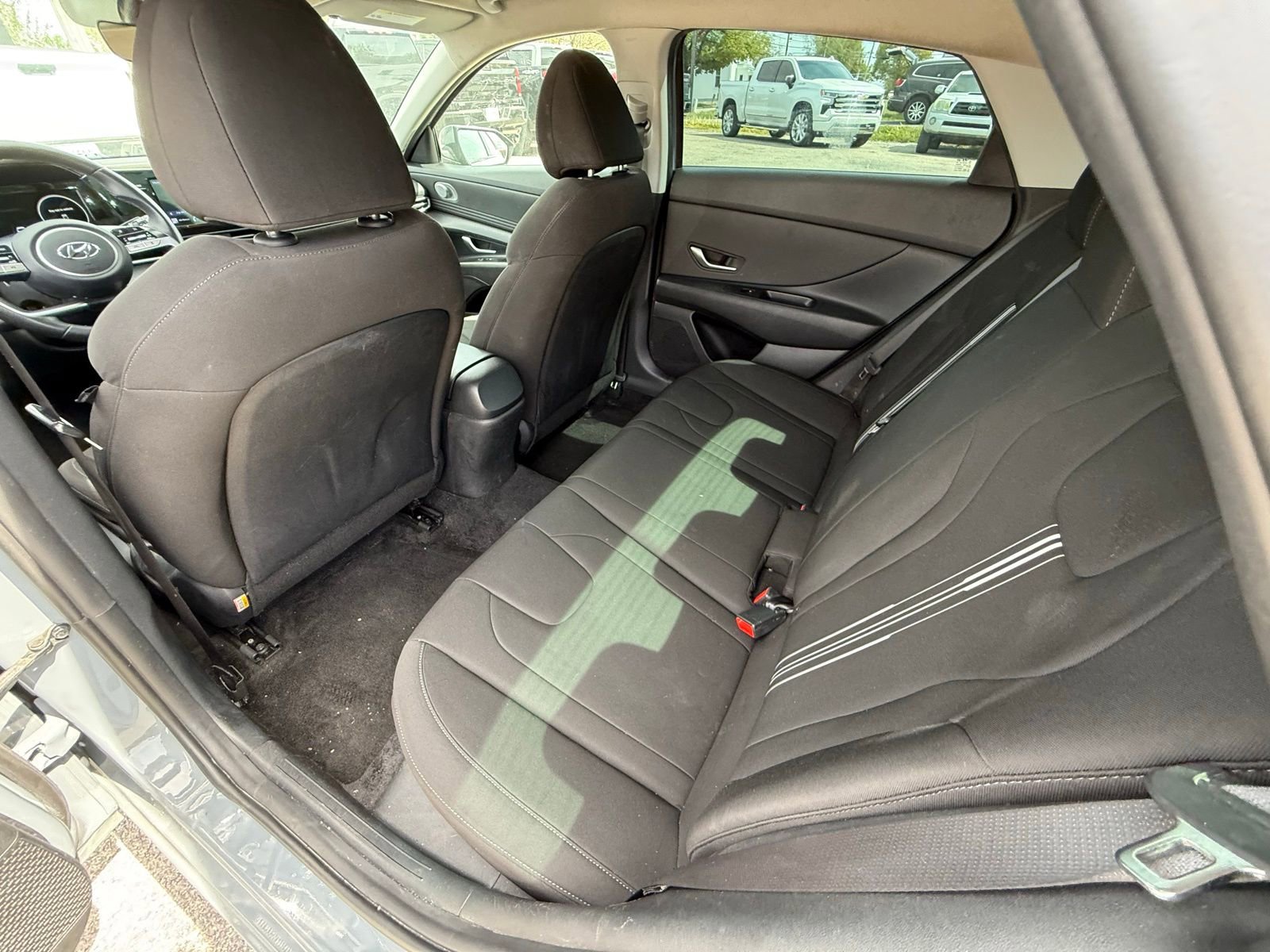 Used 2022 Hyundai Elantra SEL w/ Convenience Package FWD image 25