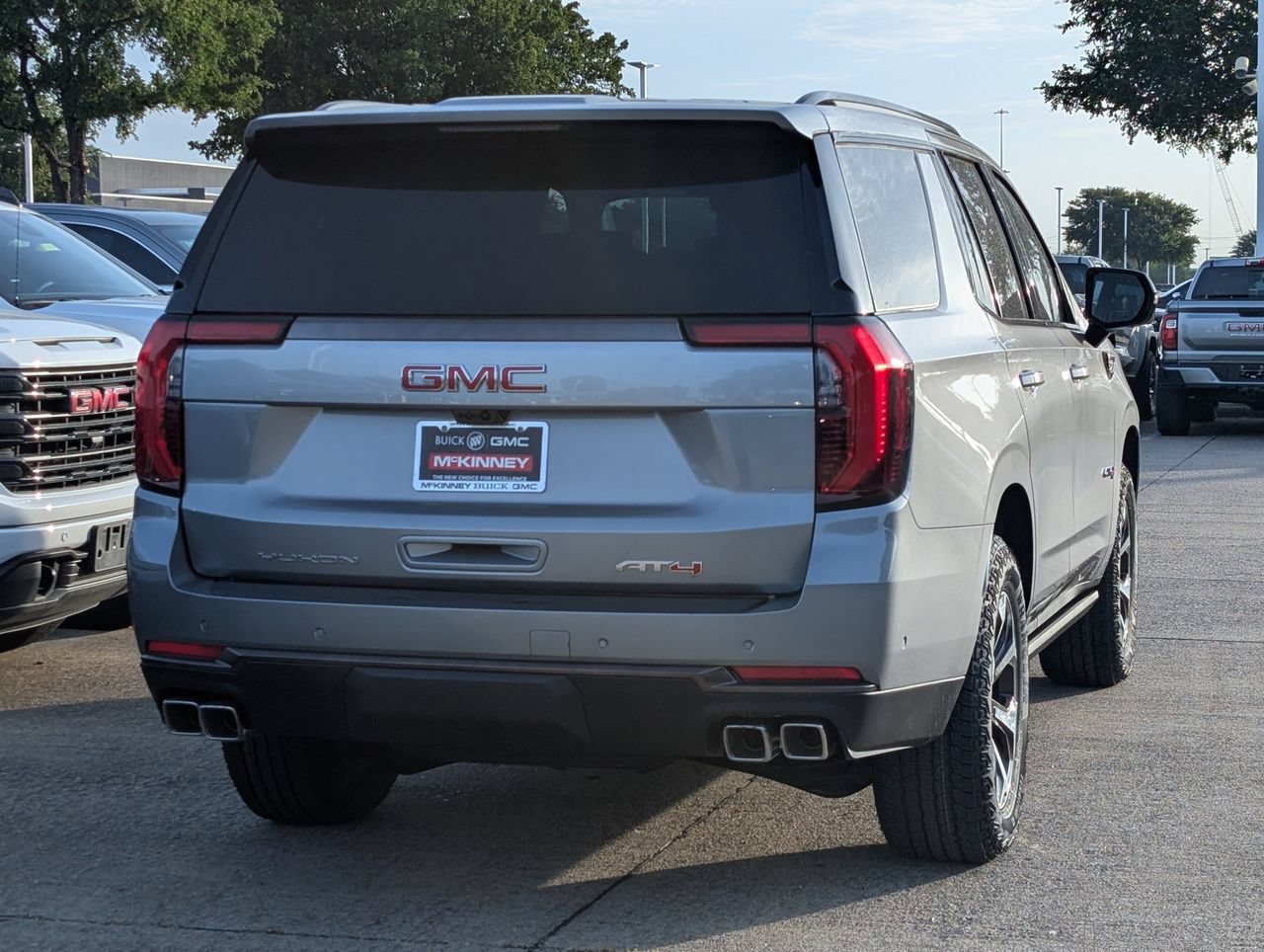 New 2026 GMC Yukon AT4 Ultimate AWD/4WD image 4