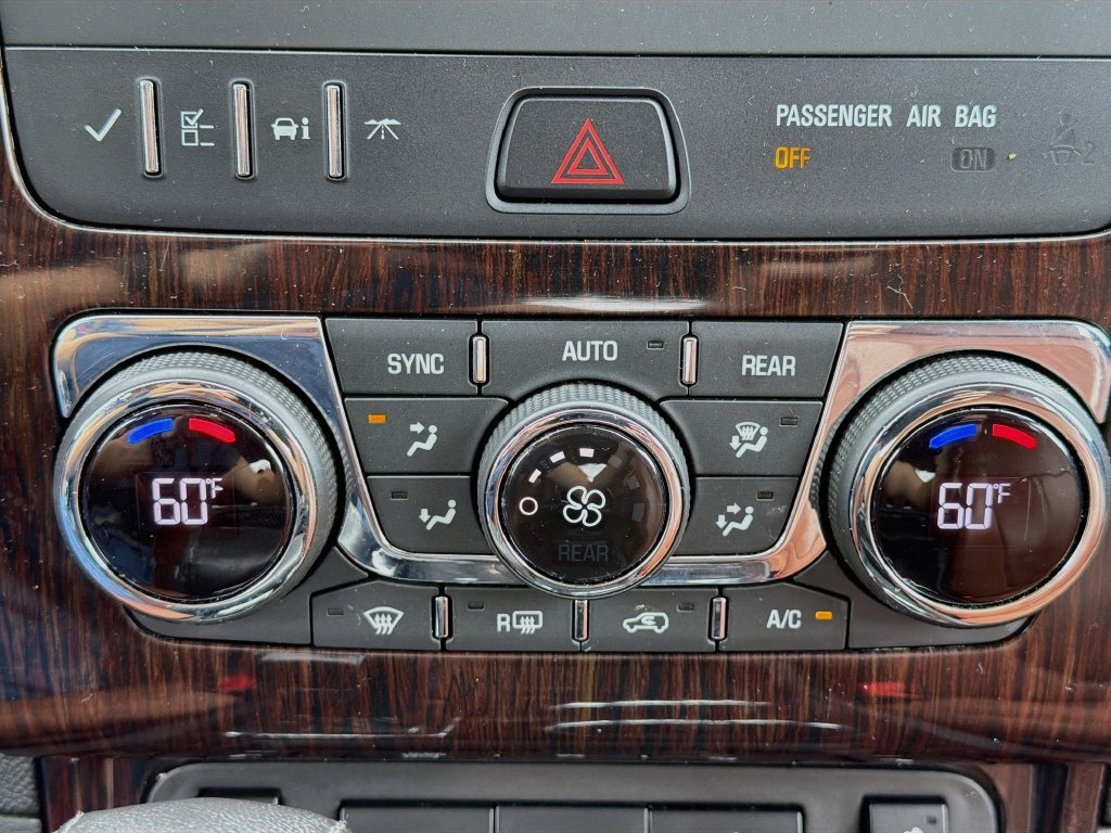 Used 2017 Chevrolet Traverse LT AWD/4WD image 32