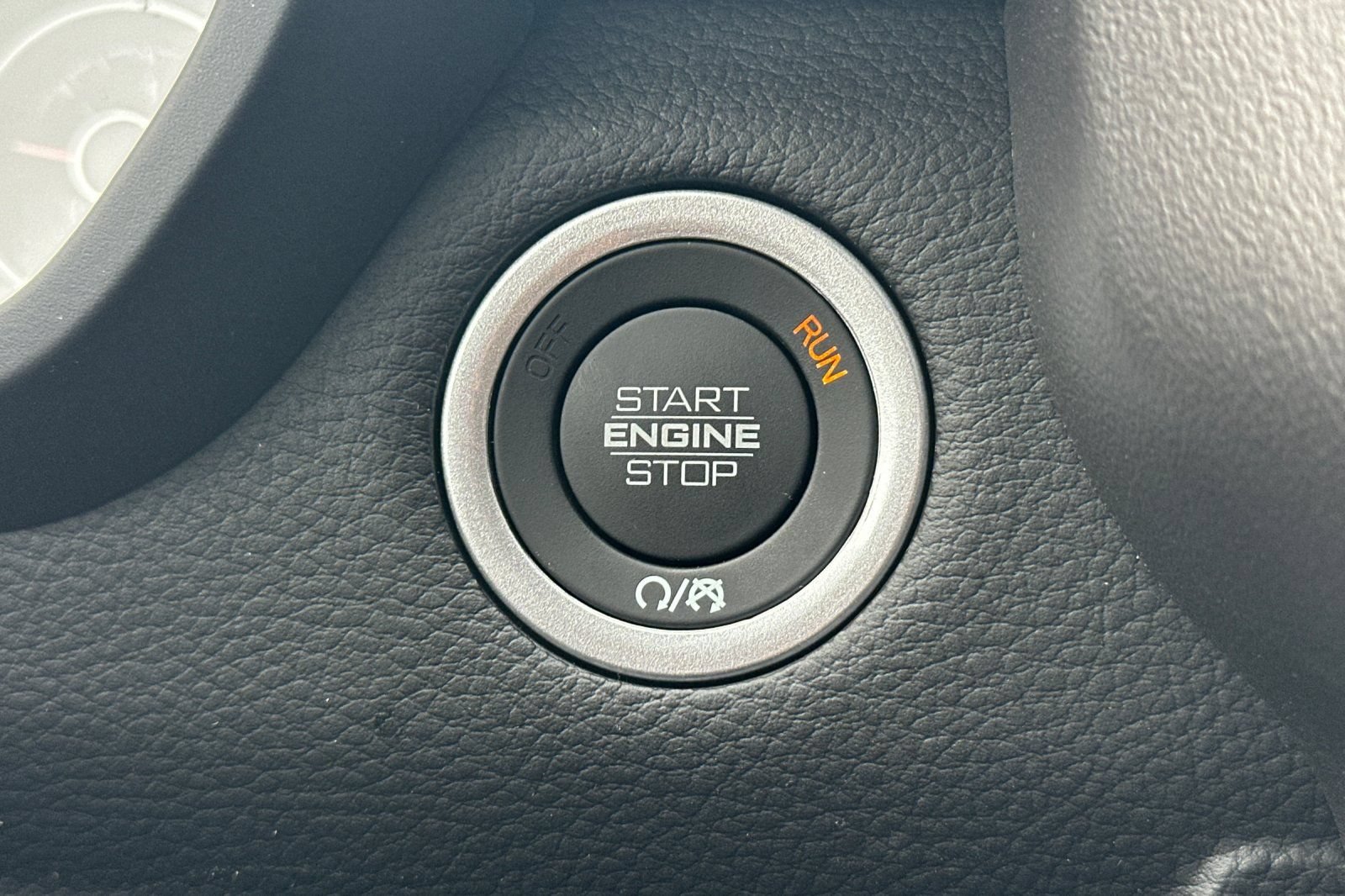 New 2026 RAM 1500 Laramie w/ Night Edition AWD/4WD image 21