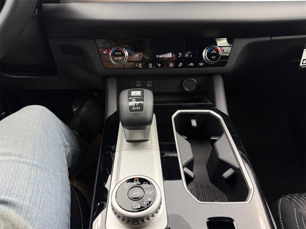 New 2025 Mitsubishi Outlander ES image 22