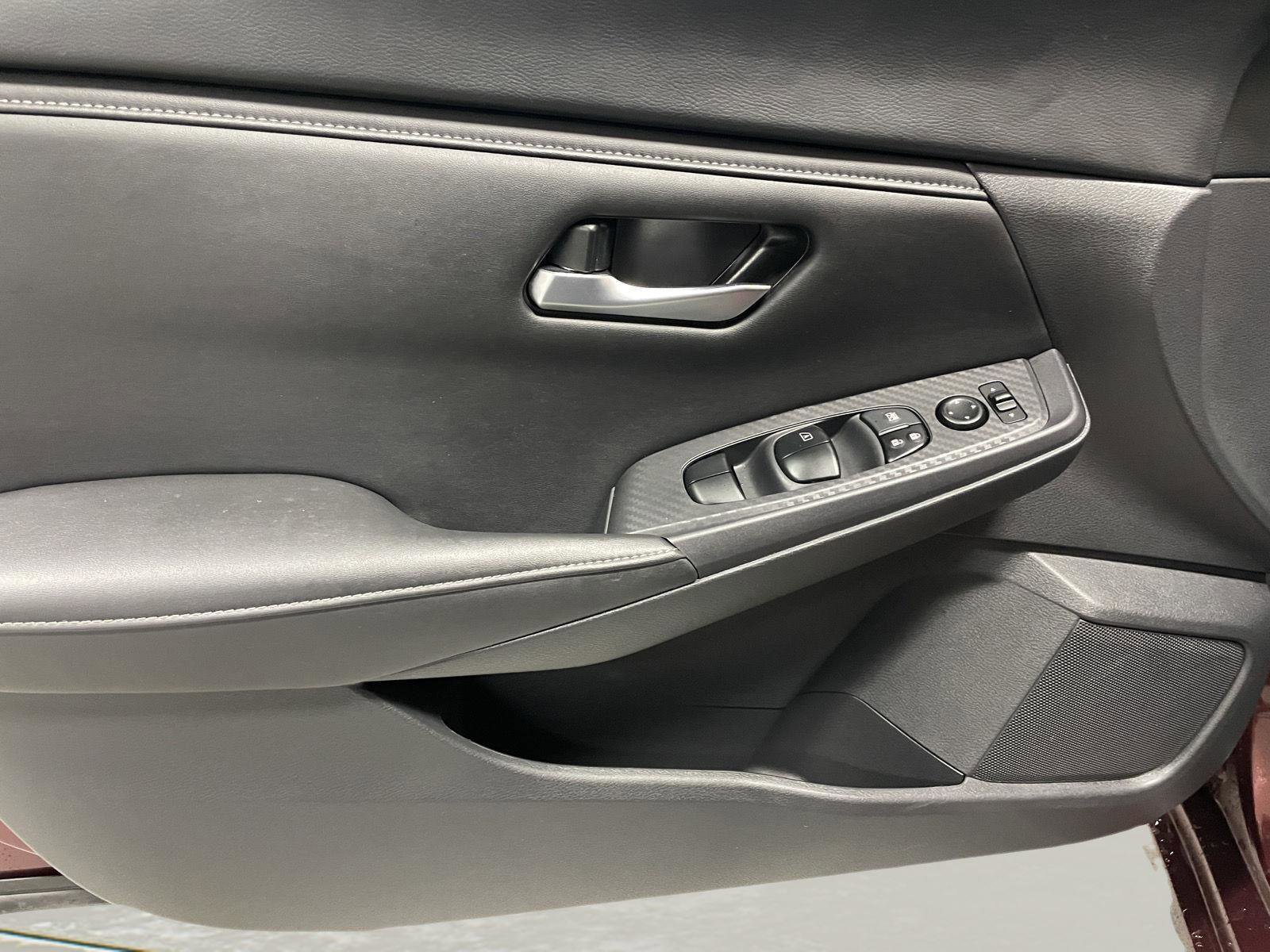 Used 2023 Nissan Sentra SV image 22