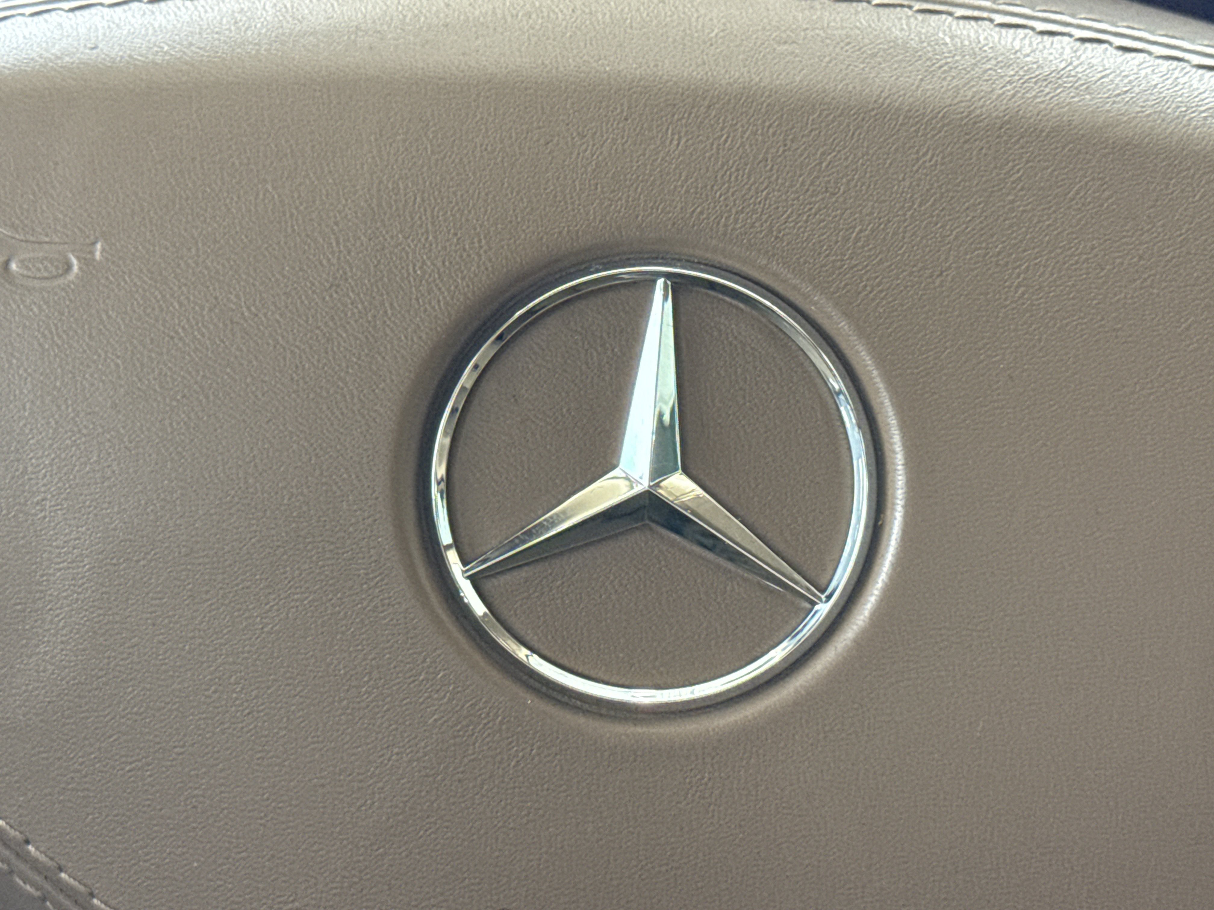 Used 2011 Mercedes-Benz S 550 image 41