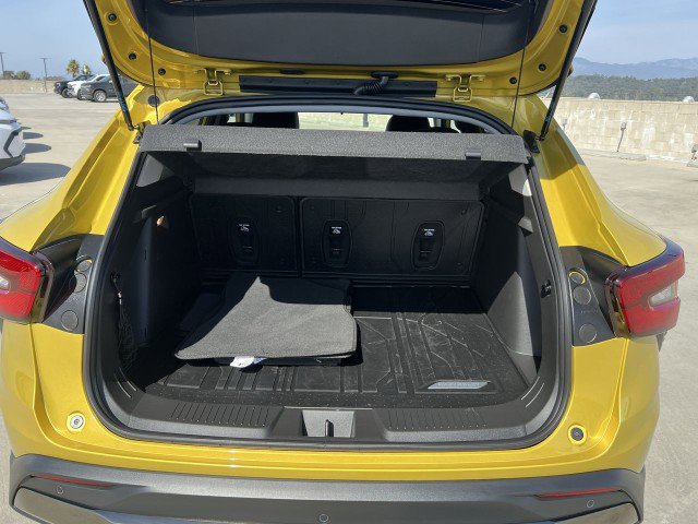 Used 2025 Chevrolet Trax ACTIV w/ Driver Confidence Package image 26