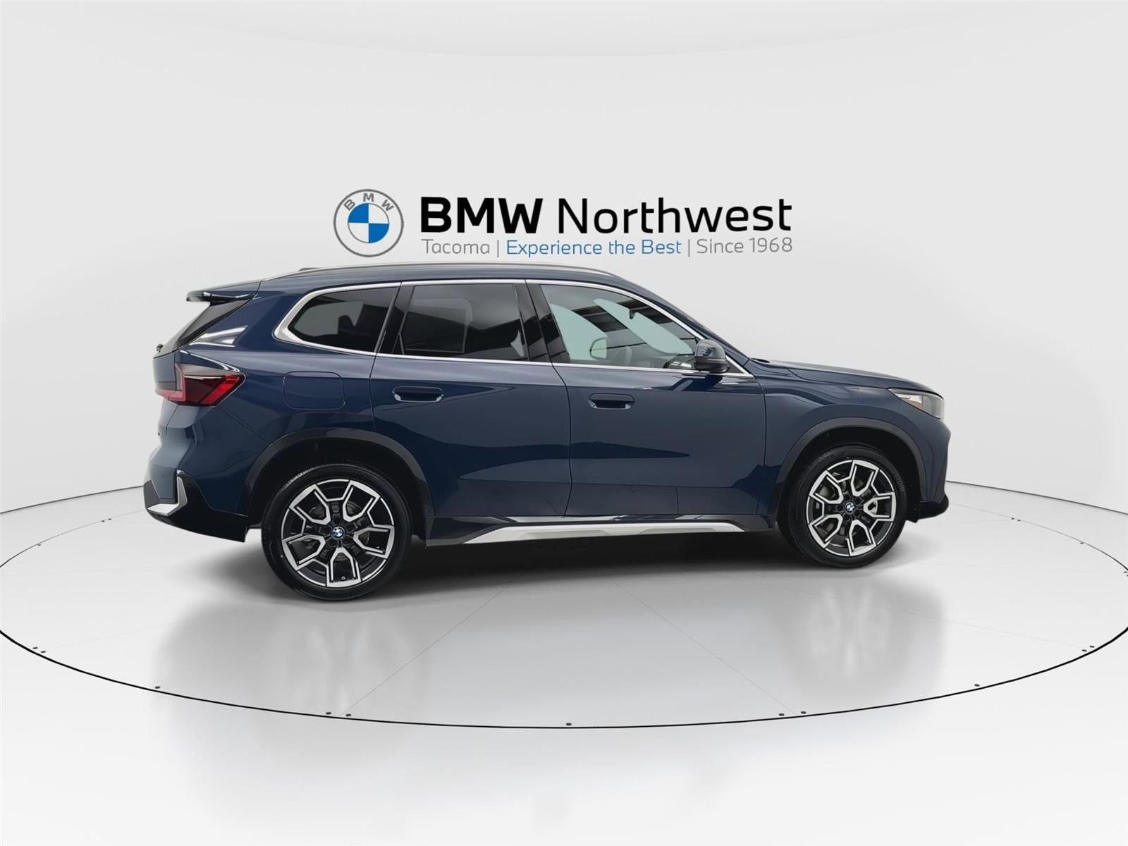 New 2026 BMW X1 xDrive28i w/ Convenience Package AWD/4WD image 4