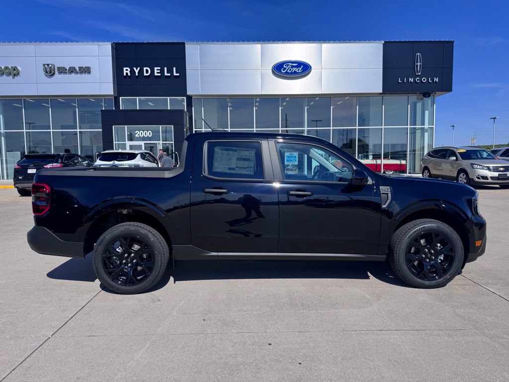 New 2026 Ford Maverick XLT w/ Equipment Group 301A AWD/4WD image 2