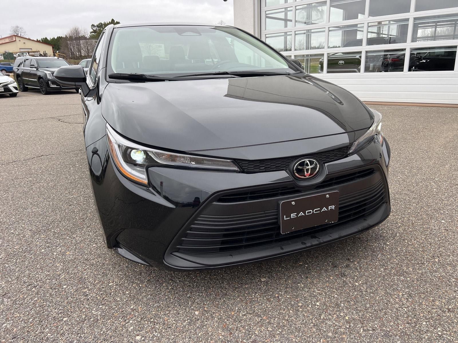 Used 2026 Toyota Corolla LE FWD image 8