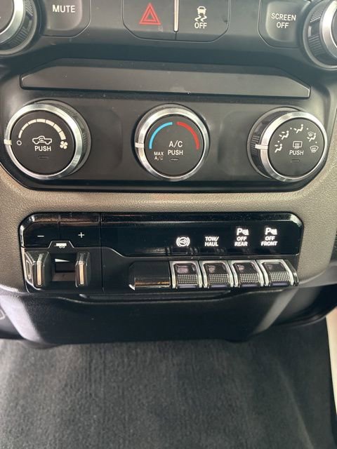 Used 2020 RAM 3500 Big Horn w/ Towing Technology Group image 20