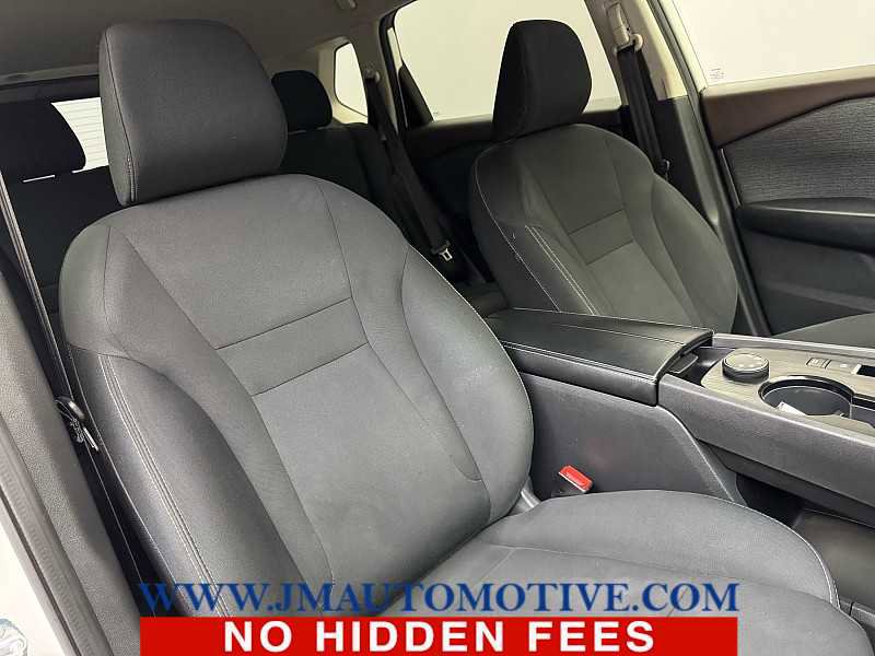Used 2023 Nissan Rogue S image 20