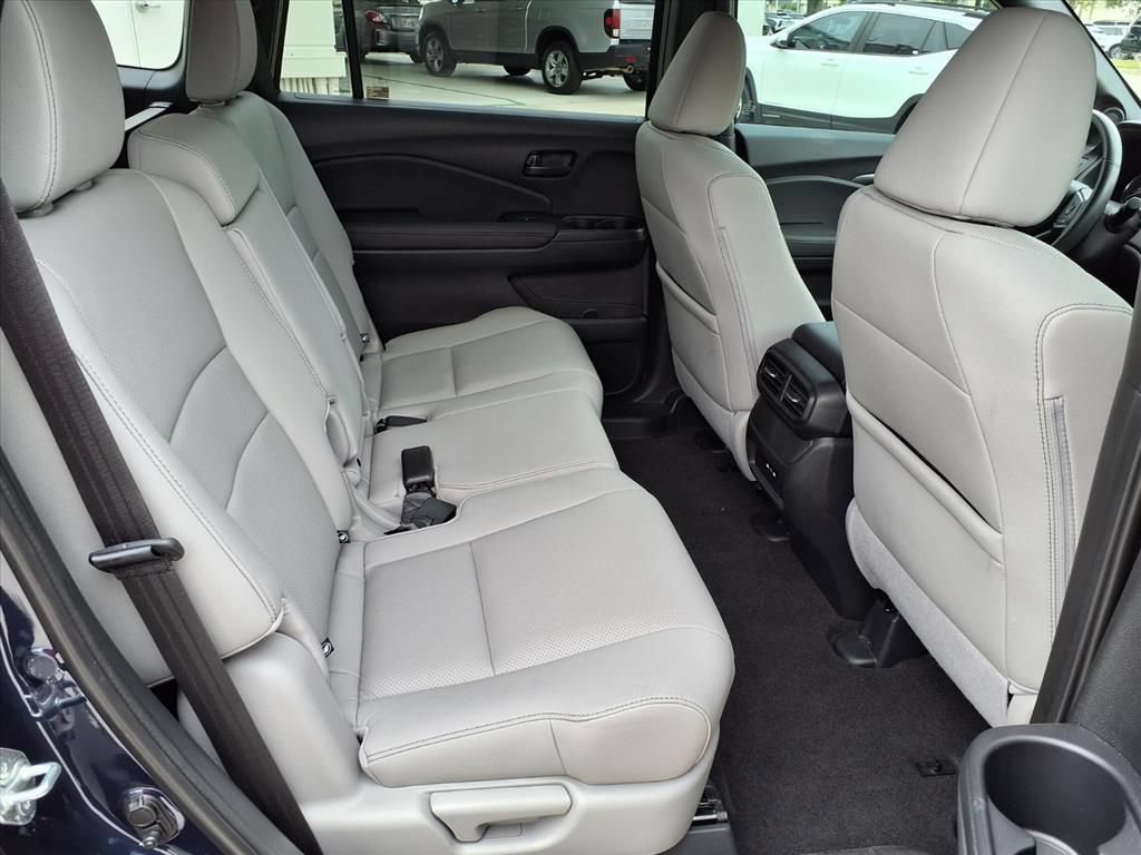 Used 2024 Honda Passport EX-L image 13