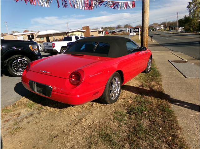 Used 2004 Ford Thunderbird image 20
