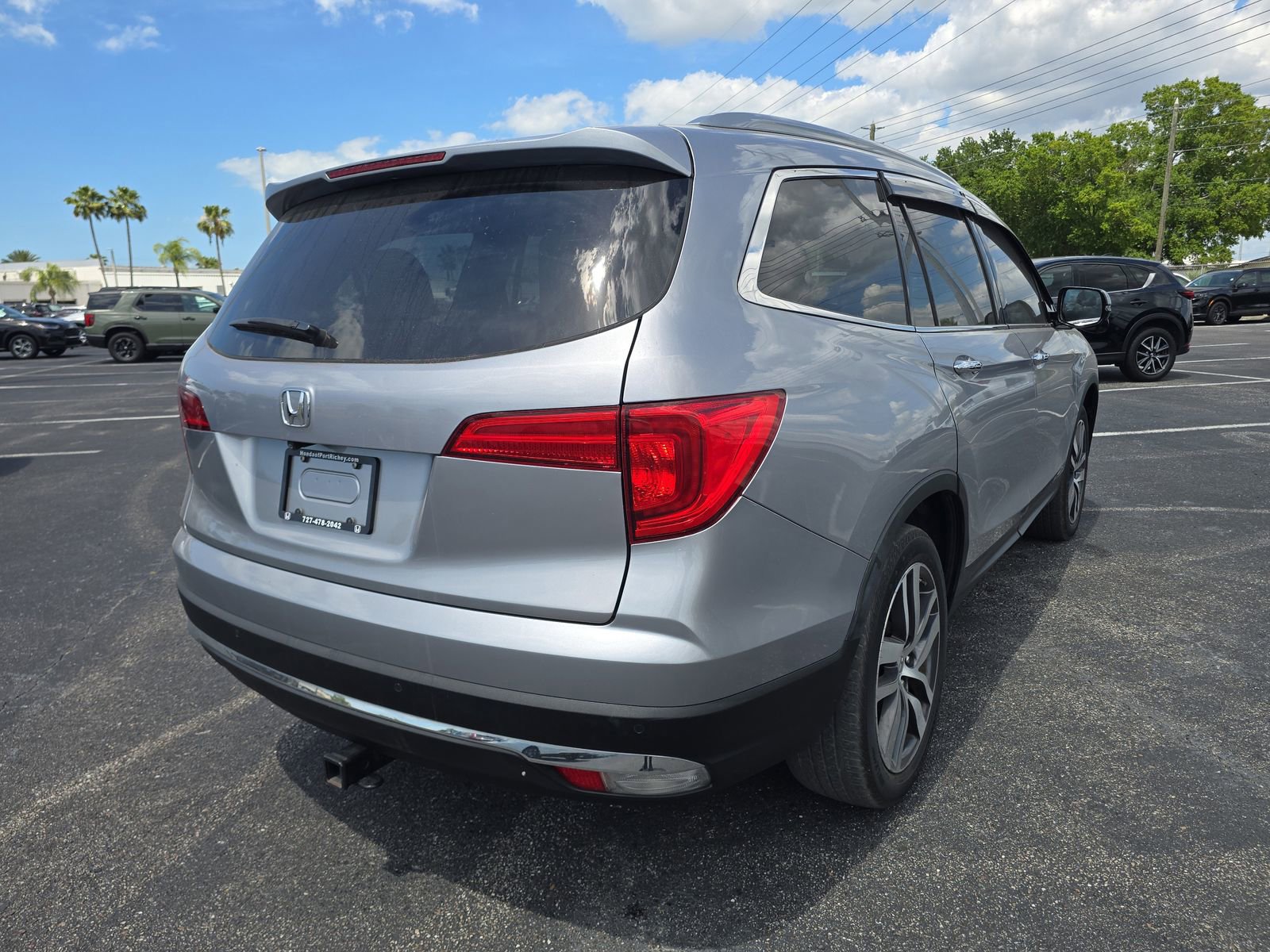 Used 2018 Honda Pilot Touring image 4