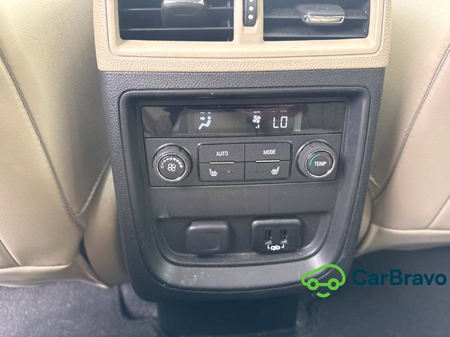 Used 2017 Buick Envision Essence AWD/4WD image 11