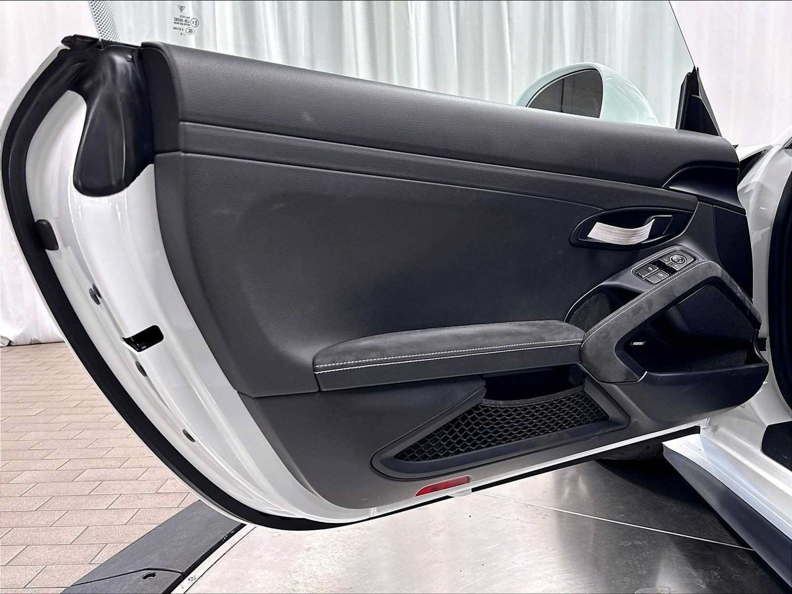 Used 2019 Porsche 911 GT3 RS RWD image 24