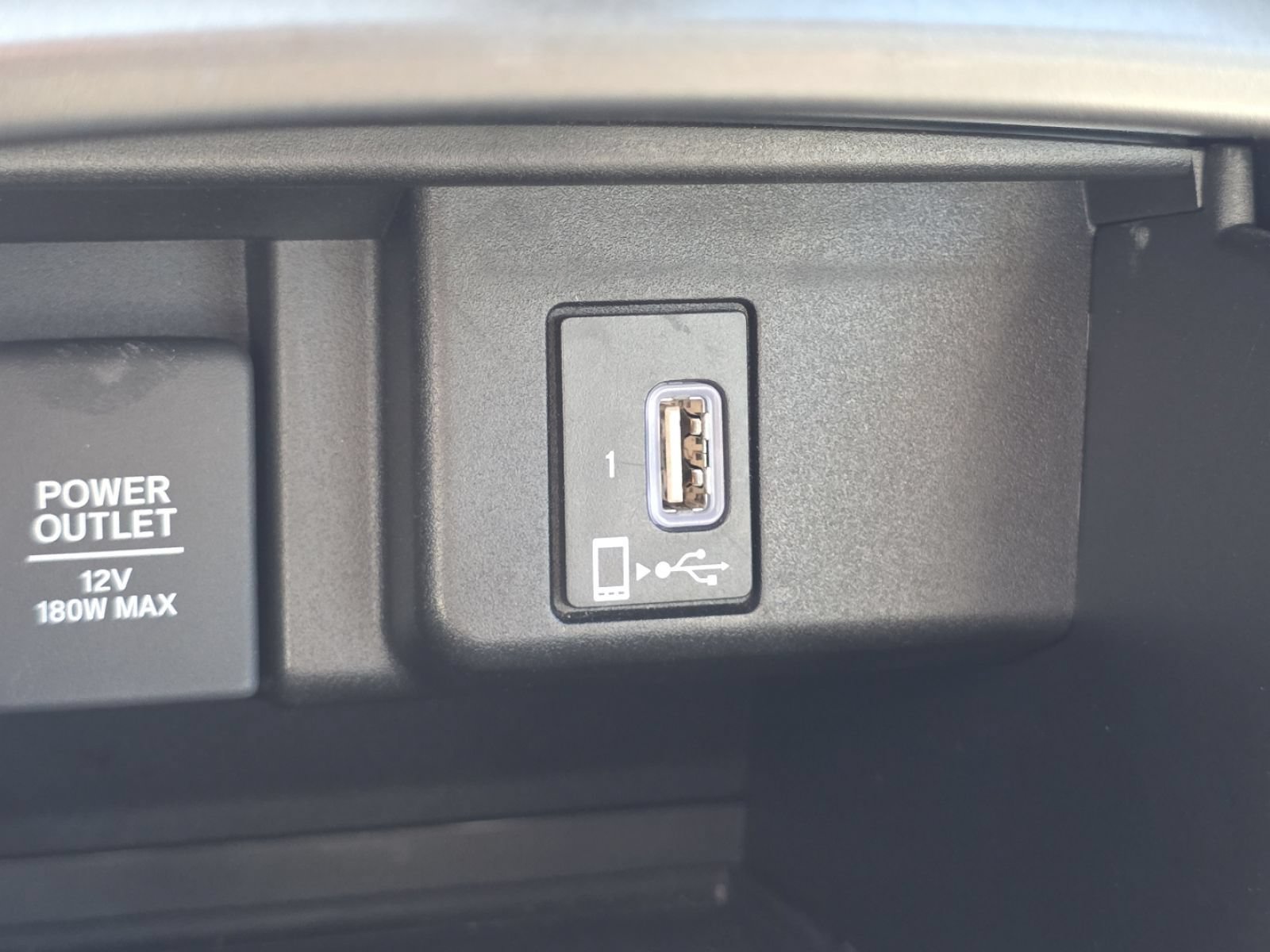 Used 2018 Honda Accord EX image 7
