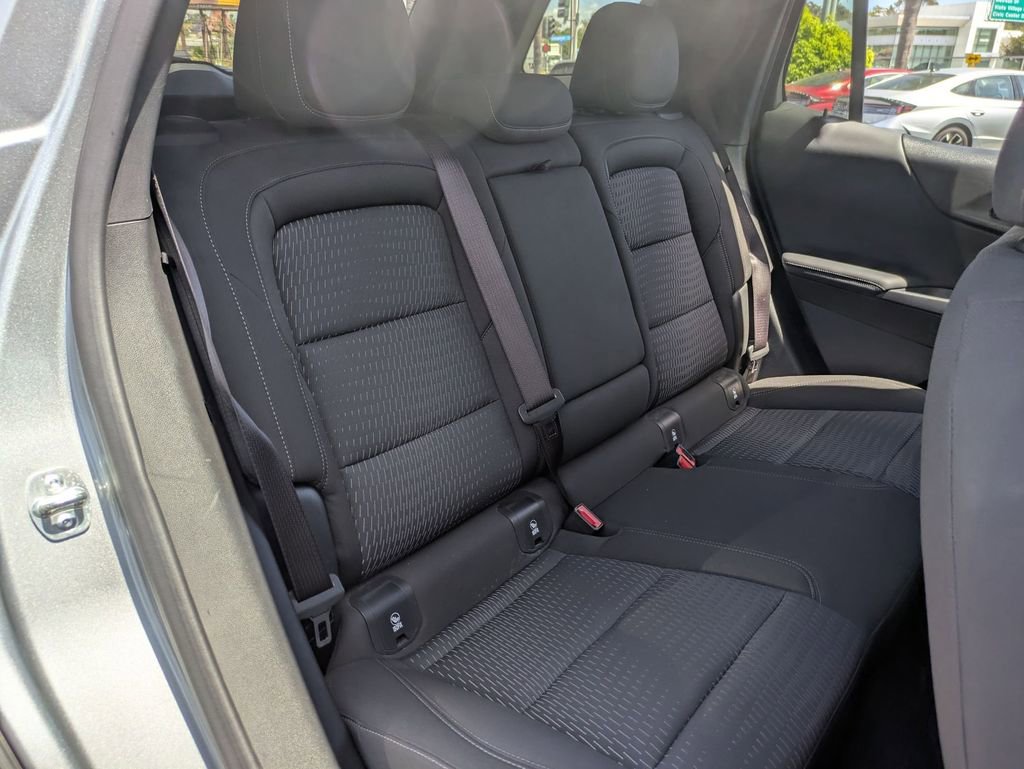 Used 2025 Chevrolet Equinox LT image 28