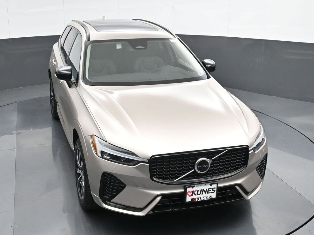 New 2025 Volvo XC60 B5 Core w/ Protection Package Premier image 33