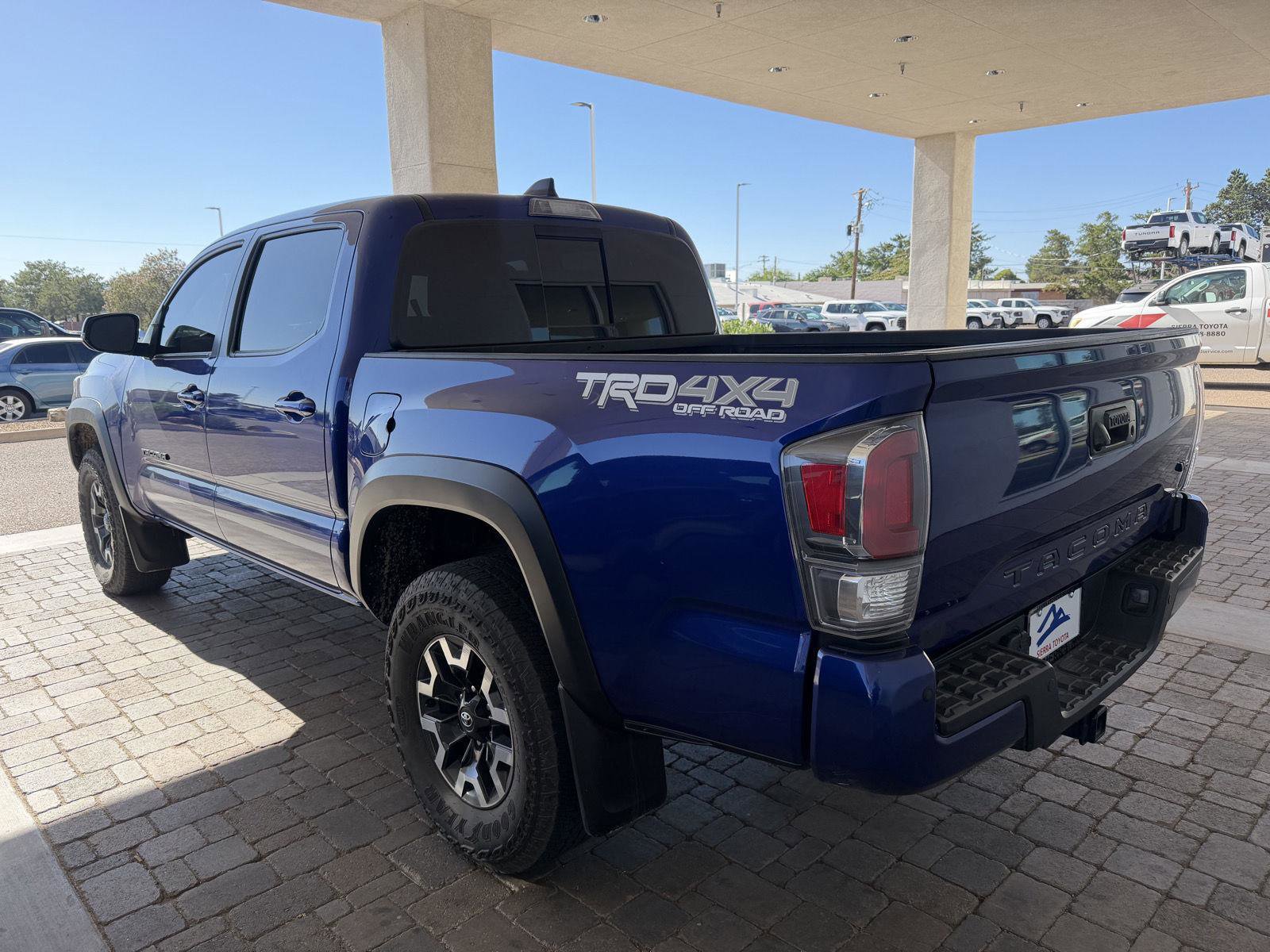 Used 2023 Toyota Tacoma TRD Off-Road w/ Advanced Technology Package AWD/4WD image 3