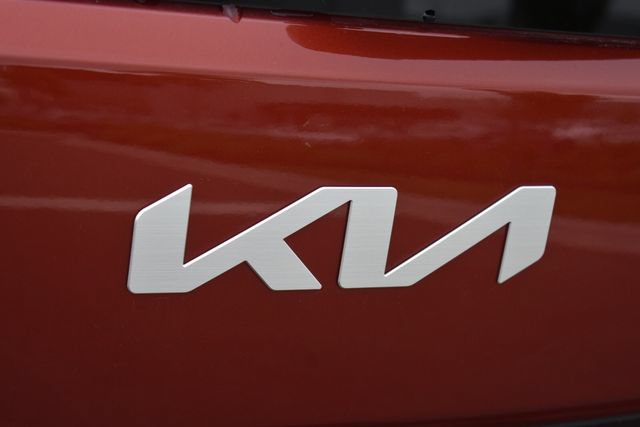 Used 2023 Kia Soul LX w/ LX Technology Package FWD image 13