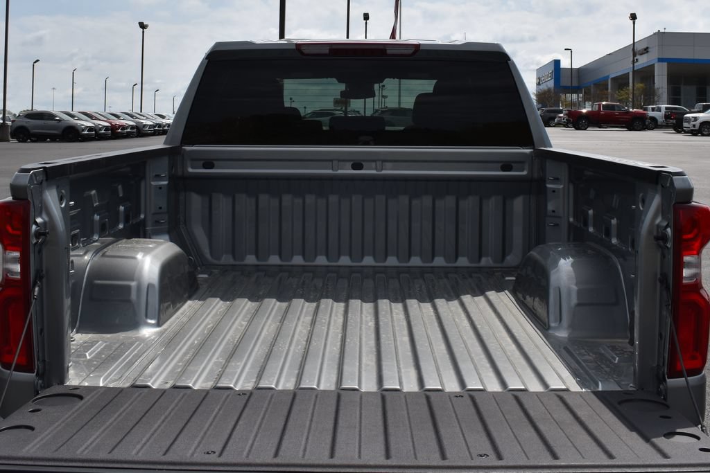 New 2026 Chevrolet Silverado 1500 RST AWD/4WD image 7